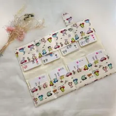 恐竜柄BBカードケース
