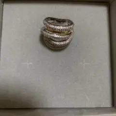 Fashion ring
