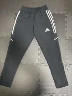 adidas トレーニングパンツ 黒 ストライプ