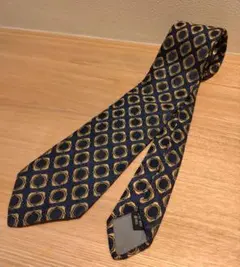 16ヴィンテージ ネクタイ ネイビー 紺 シルク製 総柄 古着