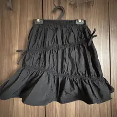 140 黒いフリルスカート ギャザー　シャカシャカ　リボン付き　インナーパンツ付