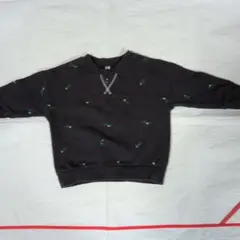 刺繍入りダークブラウントレーナ