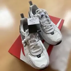 Nike ナイキ　スニーカー　シューズ　V2Kラン シルバー　25cm 新品