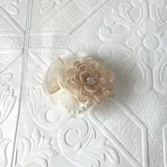 329 ハンドメイド コサージュ 卒業式　入学式　クリーム　セレモニー　結婚式