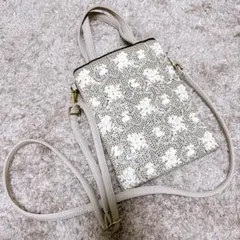 花柄 刺繍　スパンコール　ショルダーバッグ サコッシュ ベージュ系