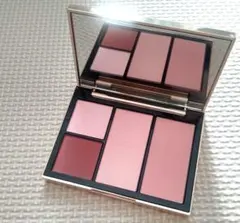 SNIDEL BEAUTY　フェイススタイリスト 04