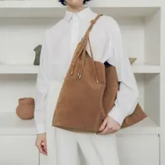 美品 ルベルニ LE VERNIS Knot handle bag トートバッグのサムネイル