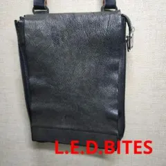 L.E.D.BITES エルイーディーバイツ 本革 レザー ショルダーバッグ 黒のサムネイル