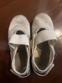 NIKE エアリフトキッズ サンダル ホワイト メッシュ