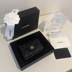 CHANEL 三つ折り財布 キャビアスキン ブラックのサムネイル