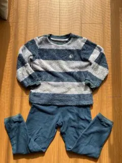 ユニクロ　フリースパジャマセット 青　130