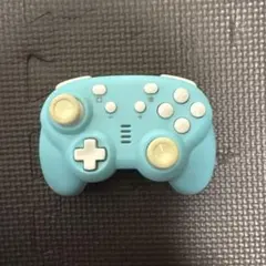 青いコントローラー