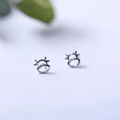 ゴールド 牛型ピアス