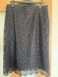 UNIQLO 黒 レーススカート XL