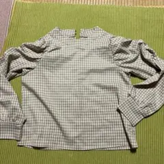 ベージュ系チェック柄パフスリーブブラウス　M 新品