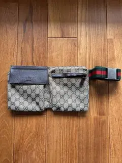 Gucci ボディバッグ GGパターン