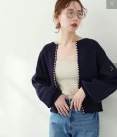 【美品】パール付 クルーネック カーディガン　ネイビー