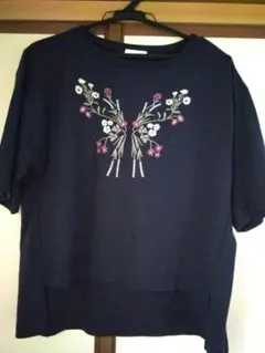 earth music＆ecologyＴシャツ　刺繍