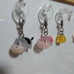 牧場物語 めじるしアクセサリー ウシさん ヒヨコさん いちご乳牛さん