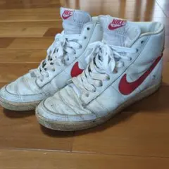NIKE　blazer ハイカットスニーカー サイズ10のサムネイル