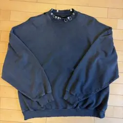 BALENCIAGA ピアススウェット BALENCIAGA】オーバーサイズ ピアス ラウンドスウェットシャツ