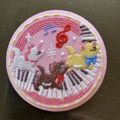M*u様 ディズニー刺繍缶バッジ（おしゃれキャット）