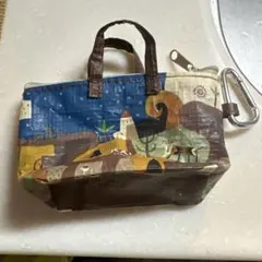 KALDI 伝説柄 カラビナ付きミニバッグ