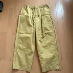 ユニクロ　パラシュートクロップドパンツ　Ｌ