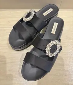 UNITED ARROWS ビジューサンダル ブラックのサムネイル