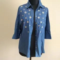 デニムブルー 花柄刺繍 五分袖シャツ
