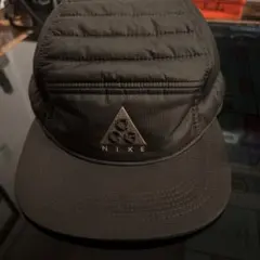 NIKE ACG ダークグリーンキャップ