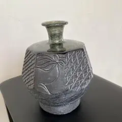 陶器製 黒緑グラデーション　花入　おしゃれな八角形