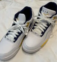 NIKE スニーカー