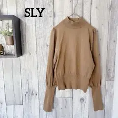 SLY スライ　パフスリーブニット ハイネック キャラメルブラウン