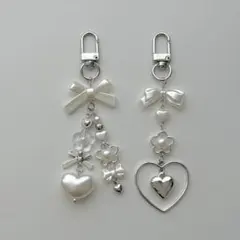 【485】ビーズキーホルダー ビーズストラップ y2k コレクトブック 白