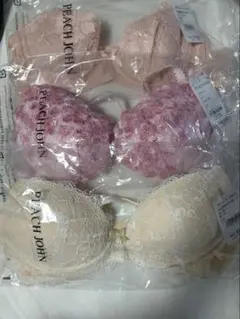 PEACH JOHN ブラ3つセット