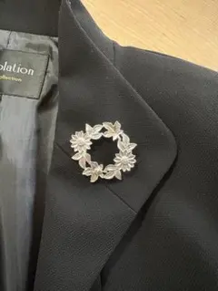 花と葉のデザイン メタル製ブローチ