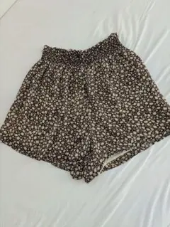花柄フレア　ショートパンツ Ｌ