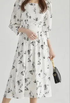 新品　tocco バックレースアップスクエアネックフラワープリントワンピース