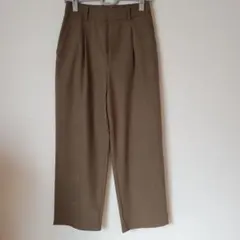 uniqloタックワイドパンツ