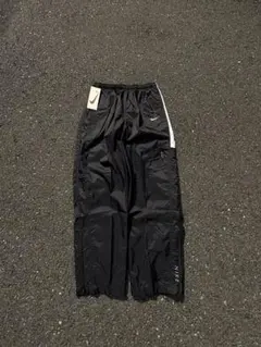 Item thumbnail for item fa877da7-c1b1-49d4-8af3-d901c2d6edb8