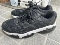 プーマ スニーカー