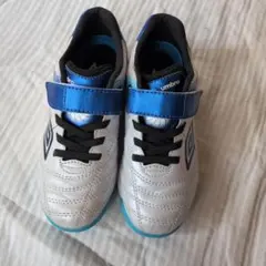 UMBROサッカートレーニングシューズ　18.0cm