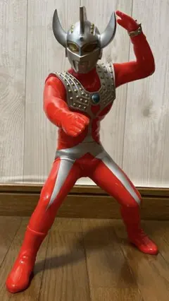 ウルトラマンメビウス・ウルトラマンタロウ ビッグサイズソフビ