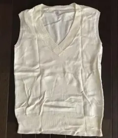 ユニクロVネック ノースリーブ セーター S