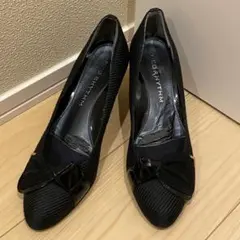 ネオリズム　パンプス　２３㎝　ＥＥ　訳ありのサムネイル