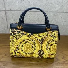 信一伊藤VERSACE ハンドバッグ レオパード柄 バロック調 信一伊藤様専用VERSACE ハンドバッグ レオパード柄 バロック調 - メルカリ