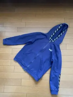 PUMA ジップアップパーカー