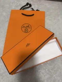 ワケ有 傷有 HERMES ギフト ボックス オレンジ　細長い　紙袋