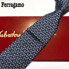 ferragamo ネクタイ　新品　ネイビー　うさぎ柄　ワイドタイ　未使用